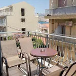 Апартаменты Elegant Living