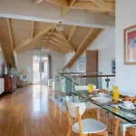 Апартаменты Elegant Living *