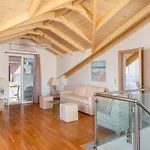 Apartment Elegant Living