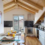 Elegant Living * Аргостолион