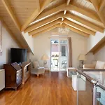 Elegant Living Апартаменты *