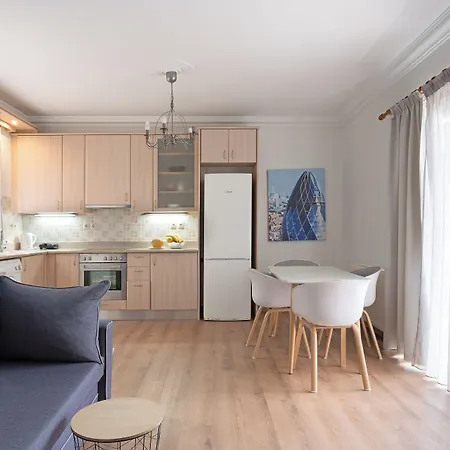 Elegant Living * Argostolion