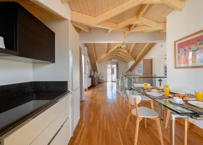 Elegant Living Apartment