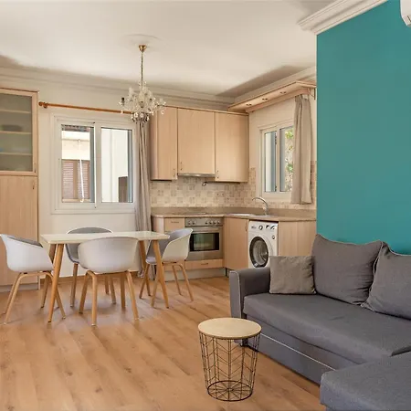 Elegant Living * ארגוסטולי