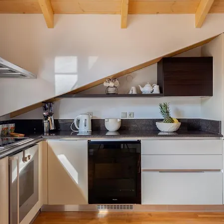 Apartment Elegant Living