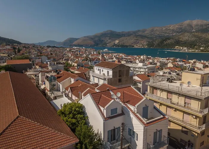 Elegant Living ארגוסטולי